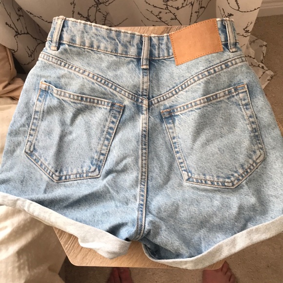 Zara Mom Shorts - Picture 3 of 7